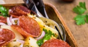 Lire la suite à propos de l’article Salade de pommes de terre & saucisson